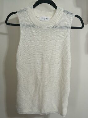 NEW Carly Jean Los Angeles Sleeveless Knit Top